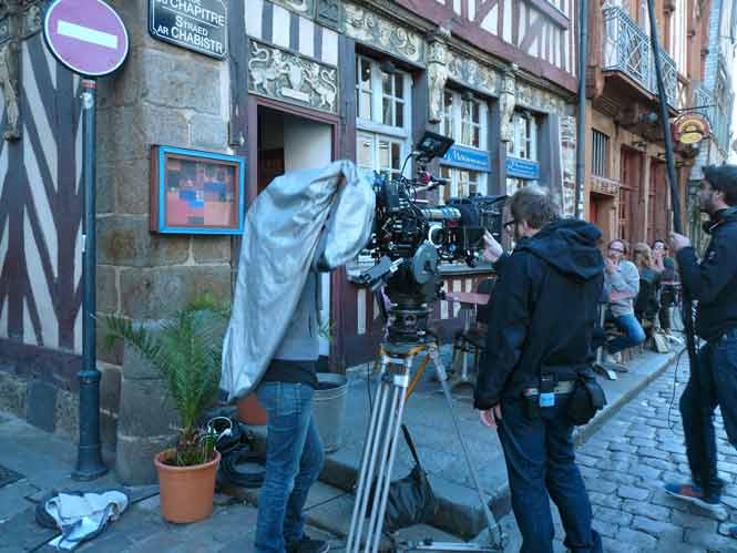Tournage dans une rue de Rennes