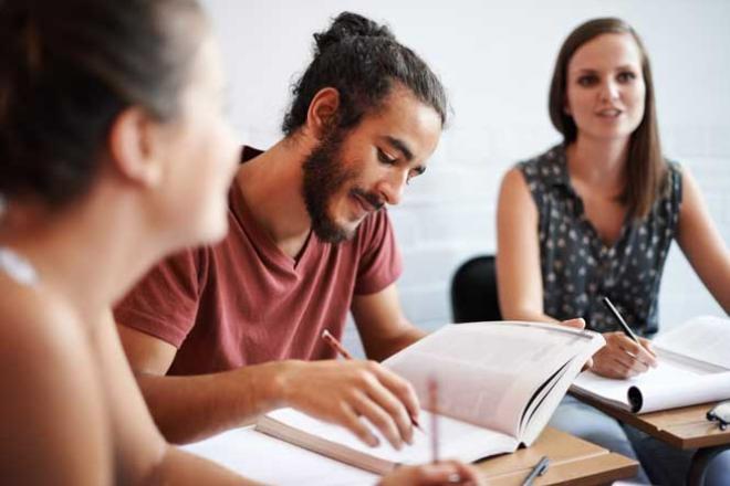 Que faire après le bac - Édition 2022-2023 Groupes d'étudiants