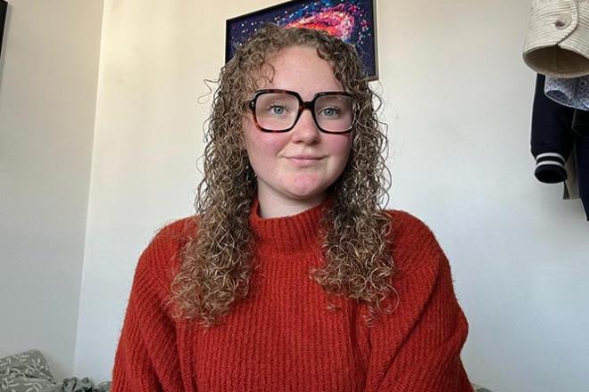 Lucie est étudiante à l'IUT de Saint-Brieuc. Portrait de Lucie